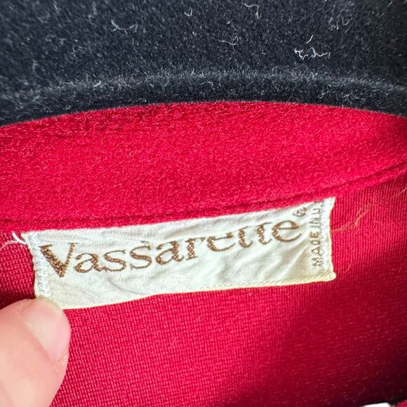 Vassarette Vintage Red Velour Long Collared Button Front Belted Housecoat Robe M - Picture 7 of 7